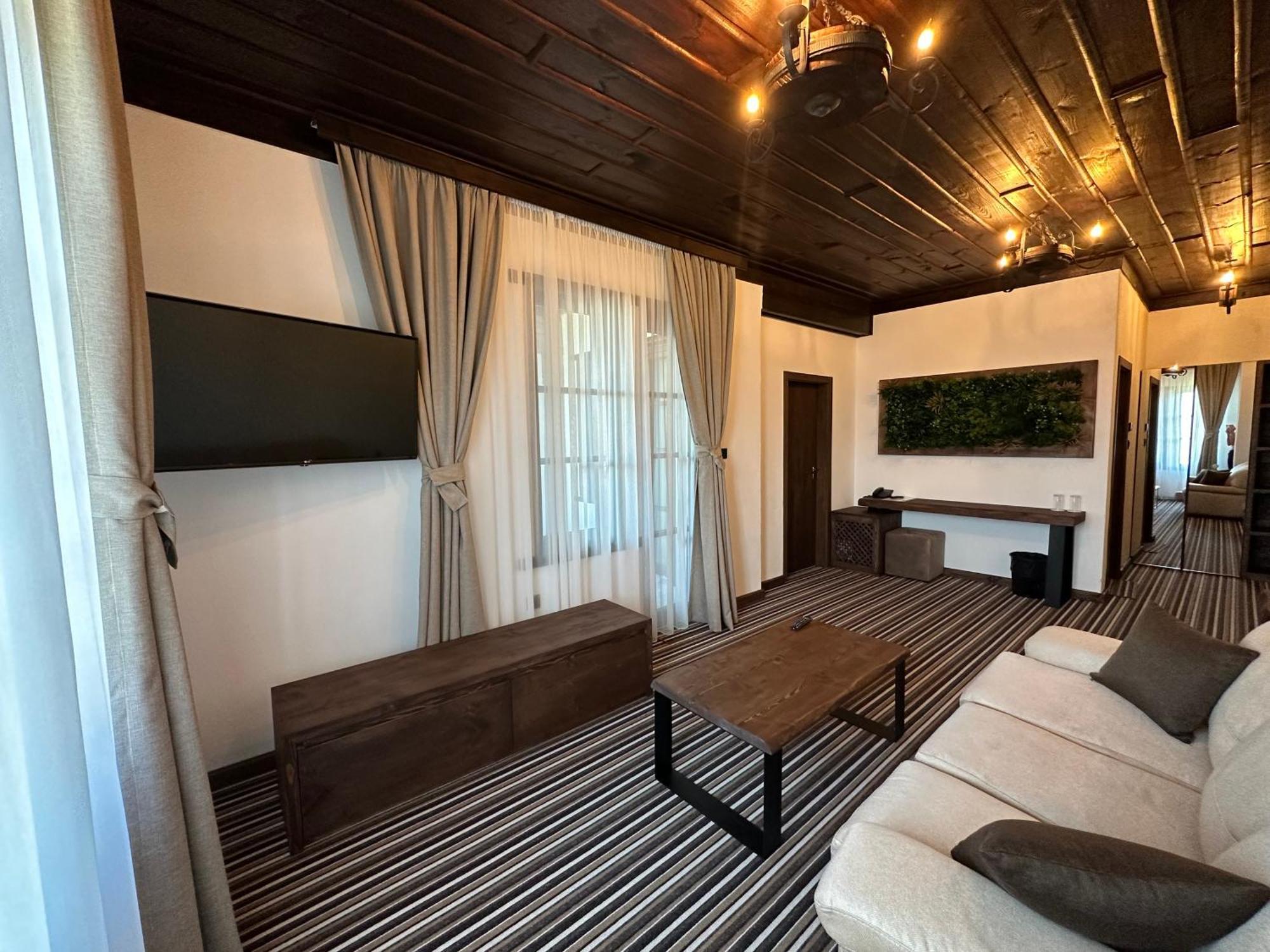 Hotel לשטן מראה חיצוני תמונה