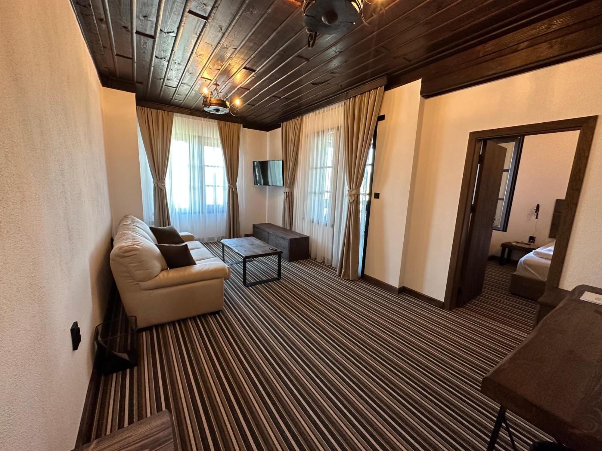 Hotel לשטן מראה חיצוני תמונה